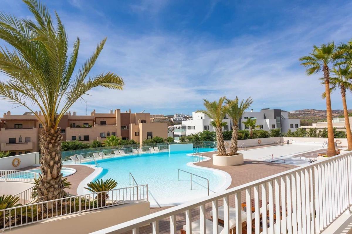 Heated Pool And Gym Premium Apartment MIJAS COSTA Luaran gambar